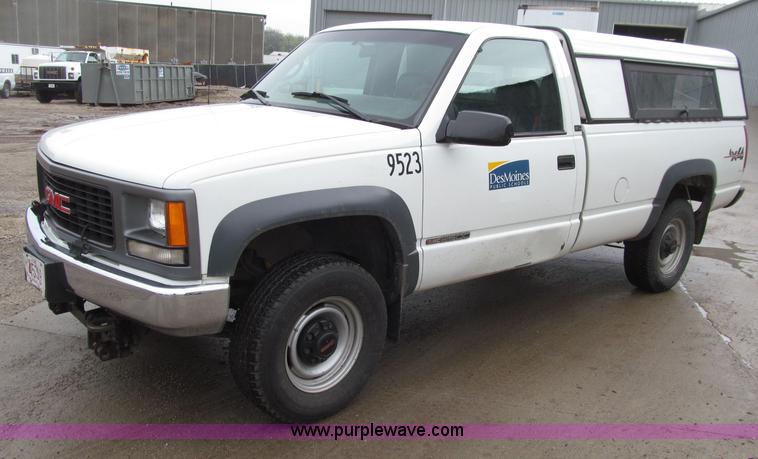 image for item D7356 1995 GMC 2500 SL pickup truck