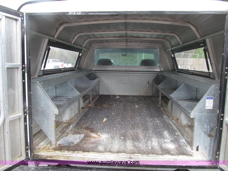 image for item D7356 1995 GMC 2500 SL pickup truck