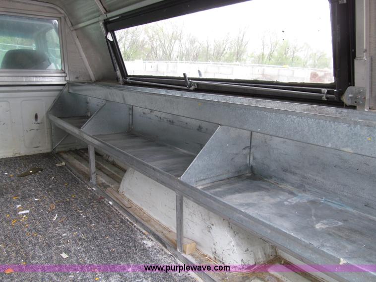 image for item D7356 1995 GMC 2500 SL pickup truck