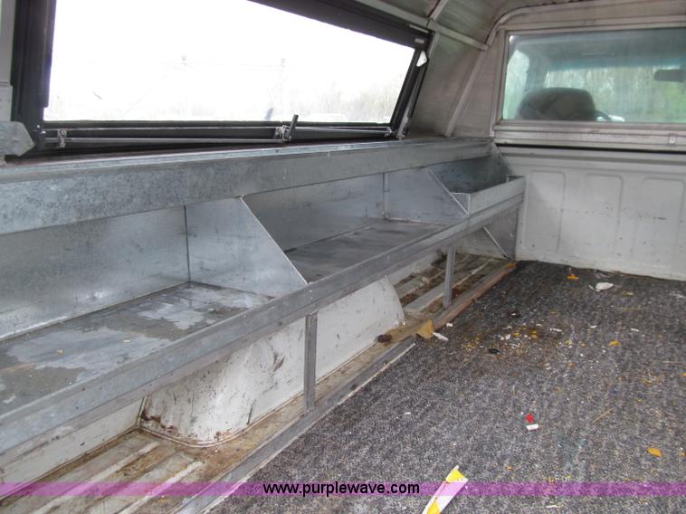 image for item D7356 1995 GMC 2500 SL pickup truck