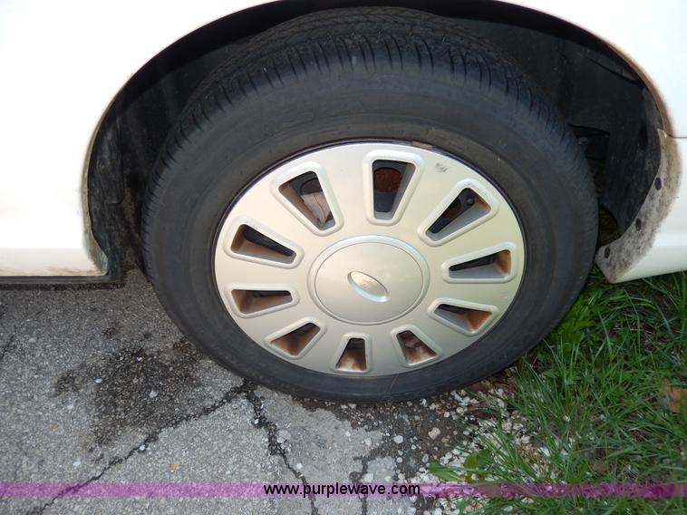 image for item D8058 2008 Ford Crown Victoria Police Interceptor