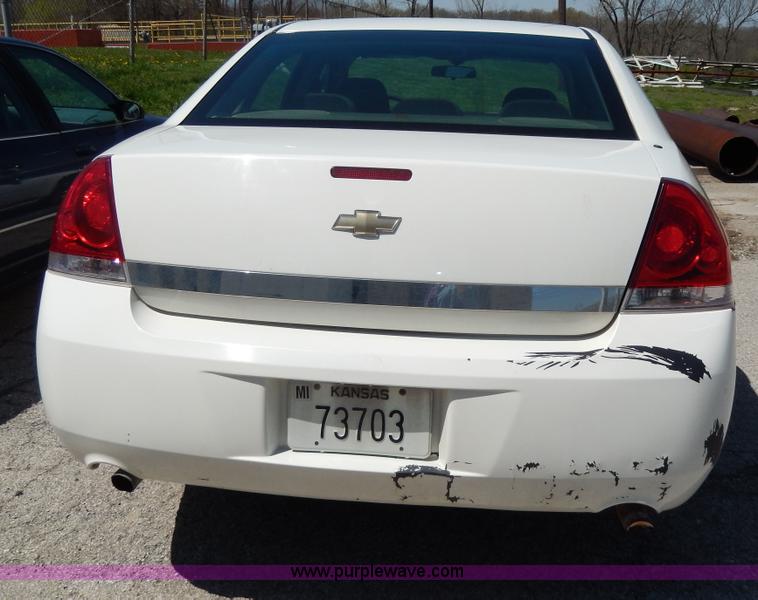 image for item D8060 2007 Chevrolet Impala Police