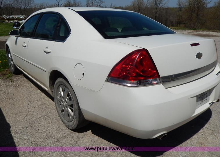 image for item D8060 2007 Chevrolet Impala Police