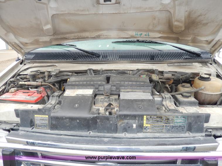 image for item D8062 2003 Ford 801 ambulance