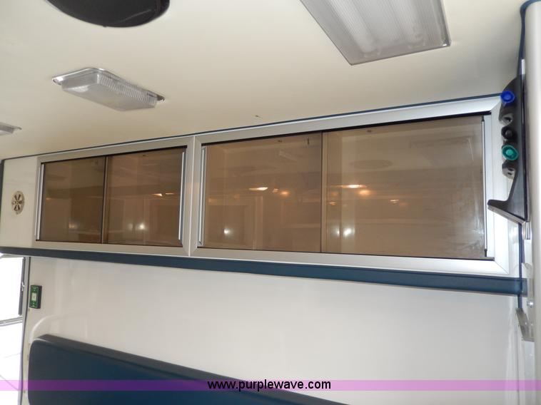 image for item D8062 2003 Ford 801 ambulance