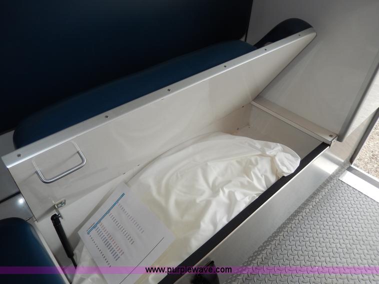 image for item D8062 2003 Ford 801 ambulance