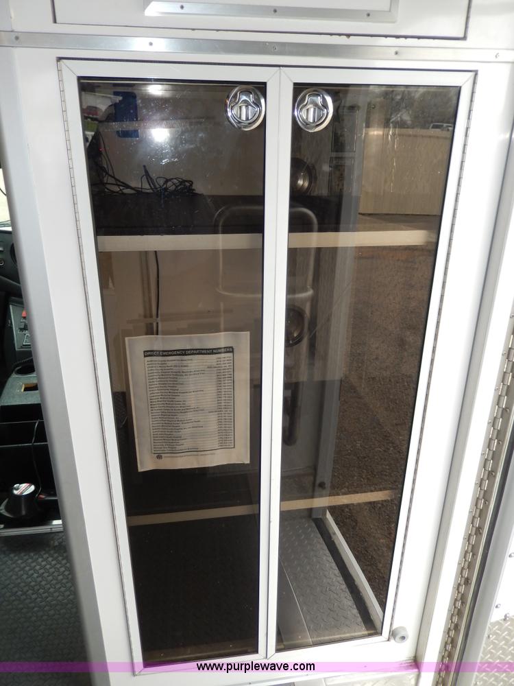 image for item D8062 2003 Ford 801 ambulance