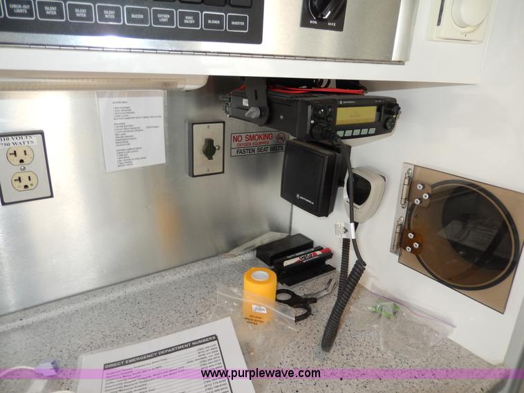 image for item D8062 2003 Ford 801 ambulance