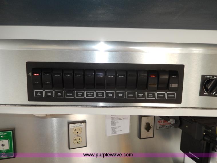 image for item D8062 2003 Ford 801 ambulance