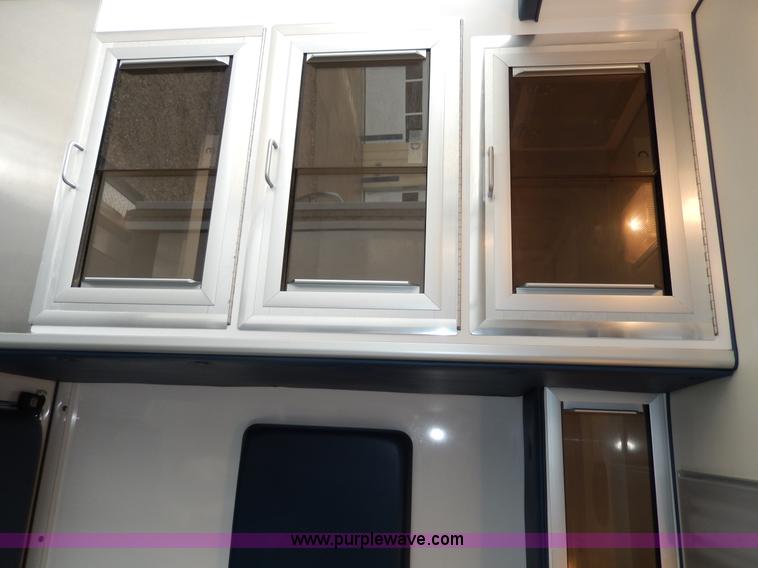 image for item D8062 2003 Ford 801 ambulance