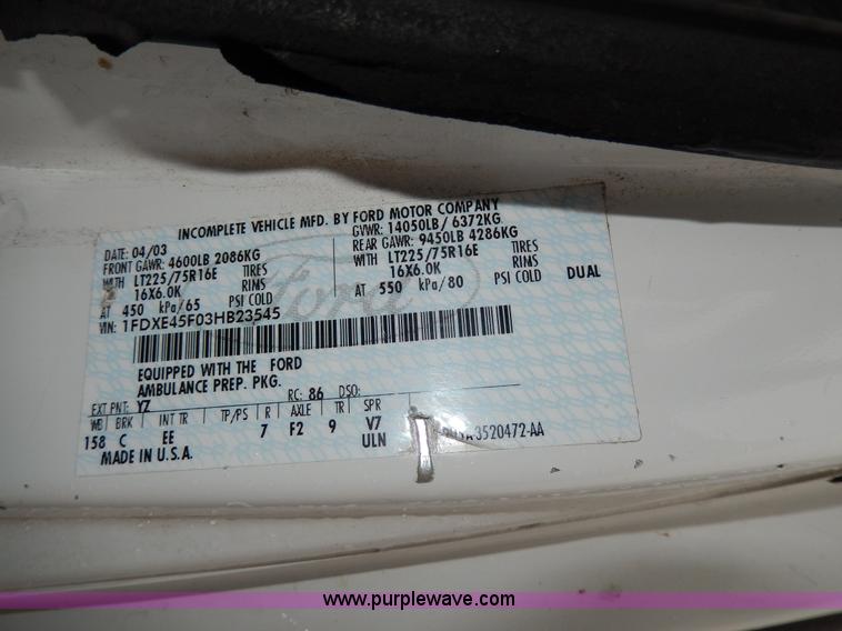 image for item D8062 2003 Ford 801 ambulance