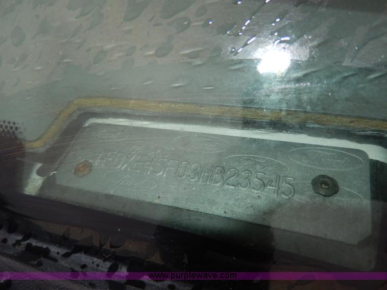 image for item D8062 2003 Ford 801 ambulance