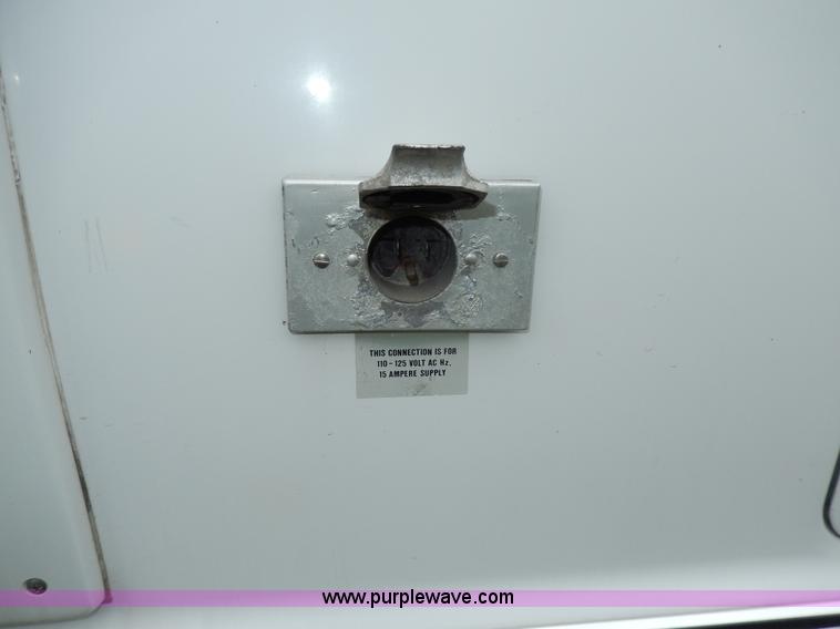 image for item D8065 1989 Ford E350 Econoline XLT ambulance