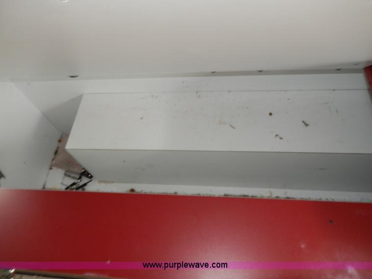 image for item D8065 1989 Ford E350 Econoline XLT ambulance