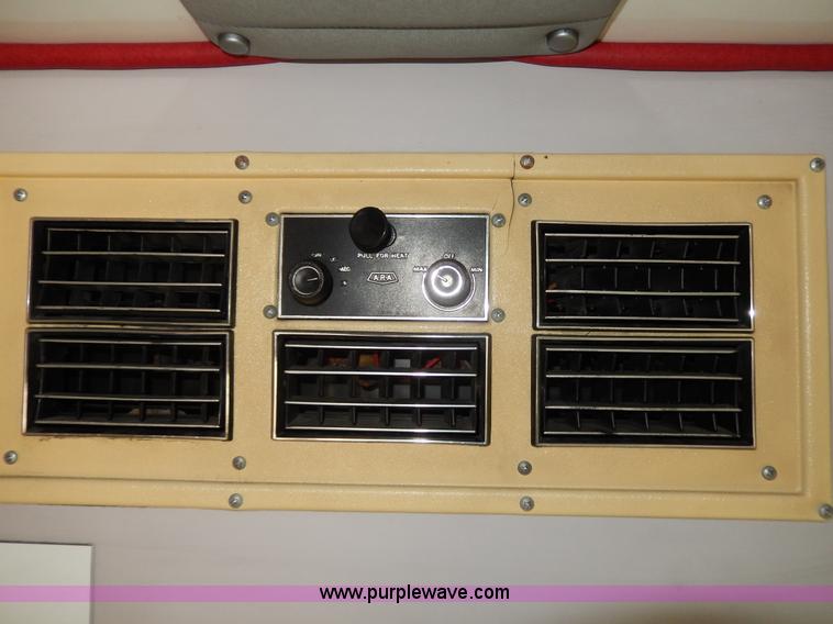 image for item D8065 1989 Ford E350 Econoline XLT ambulance