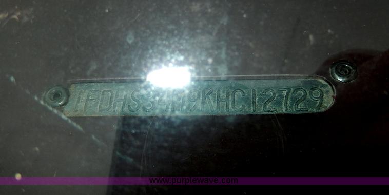 image for item D8065 1989 Ford E350 Econoline XLT ambulance