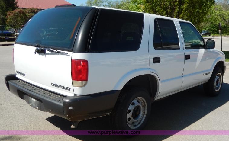 image for item D8077 1997 Chevrolet Blazer SUV