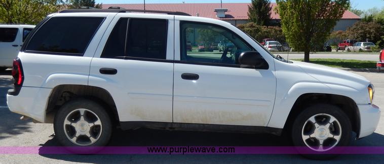 image for item D8079 2007 Chevrolet Trailblazer LS SUV