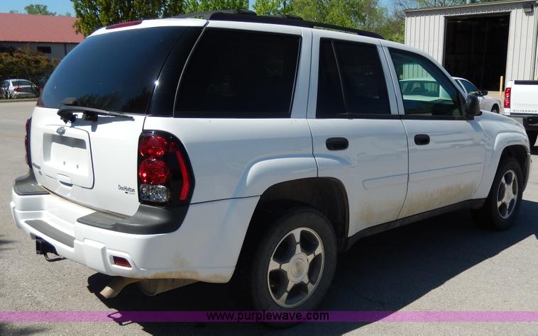 image for item D8079 2007 Chevrolet Trailblazer LS SUV