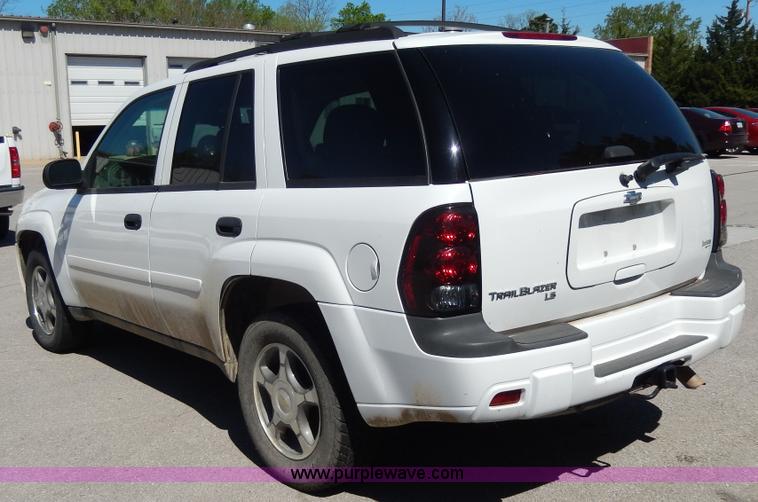 image for item D8079 2007 Chevrolet Trailblazer LS SUV
