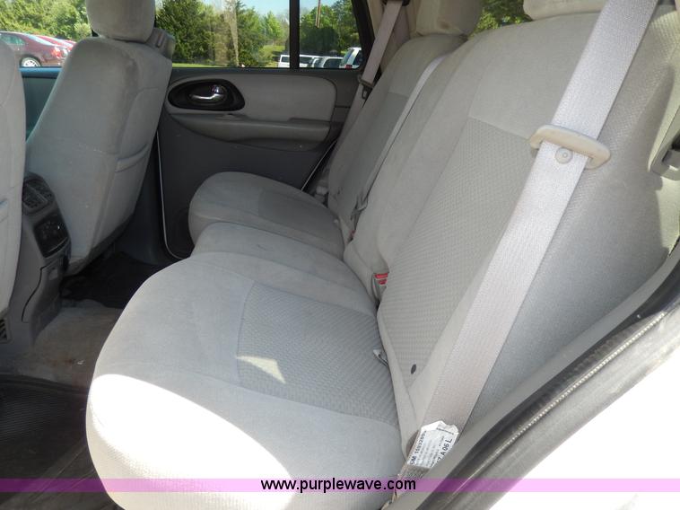 image for item D8079 2007 Chevrolet Trailblazer LS SUV