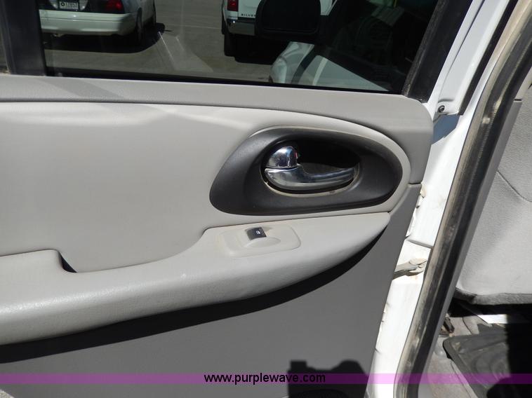 image for item D8079 2007 Chevrolet Trailblazer LS SUV