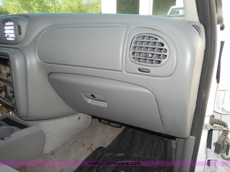 image for item D8079 2007 Chevrolet Trailblazer LS SUV