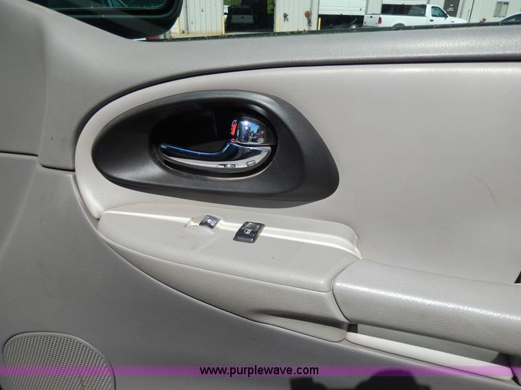 image for item D8079 2007 Chevrolet Trailblazer LS SUV