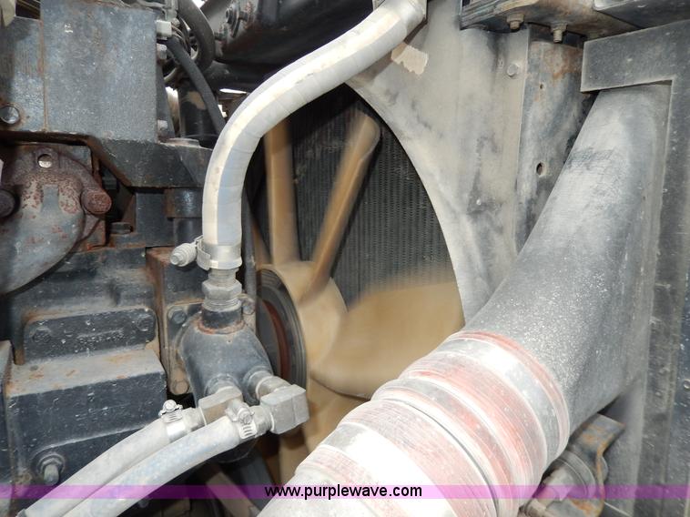 image for item D8115 1996 Kenworth T823 semi truck