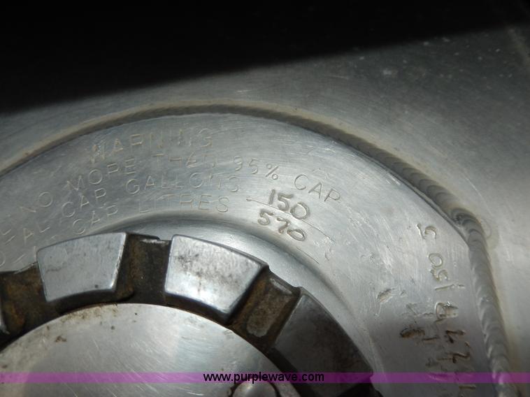 image for item D8115 1996 Kenworth T823 semi truck