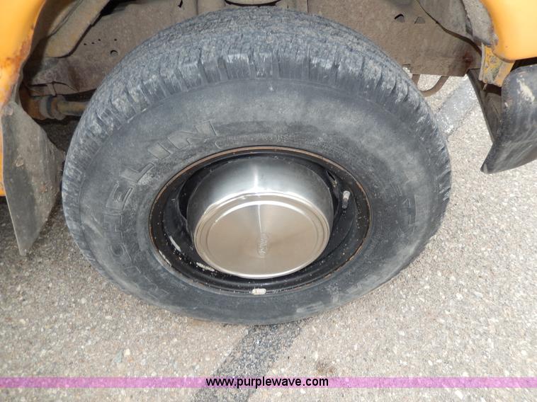 image for item D8117 1997 Ford Collins school bus