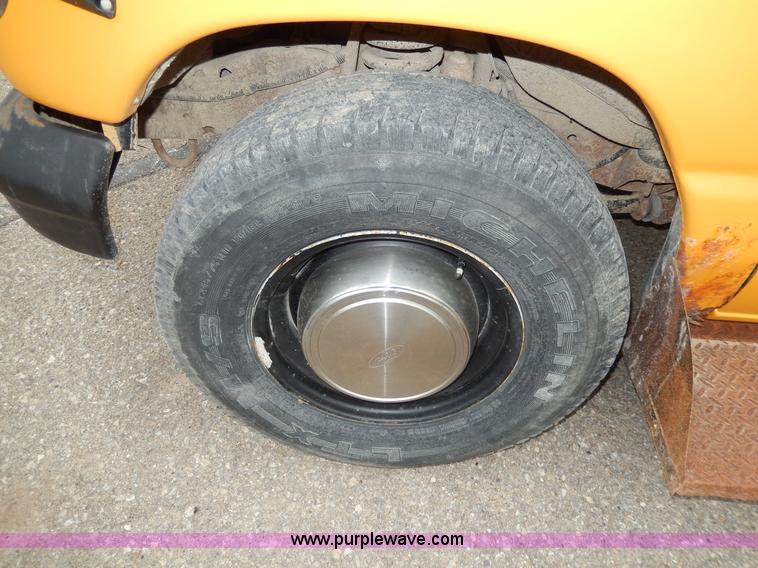 image for item D8117 1997 Ford Collins school bus