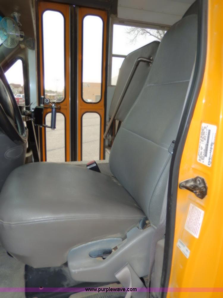 image for item D8118 1998 Ford Collins school bus