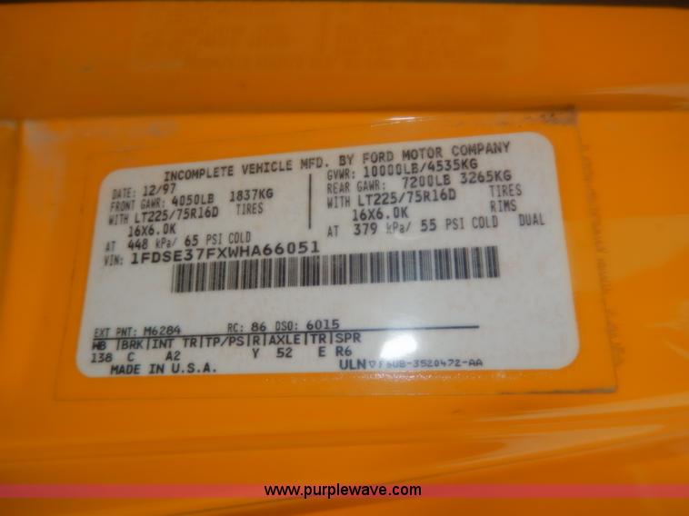 image for item D8118 1998 Ford Collins school bus