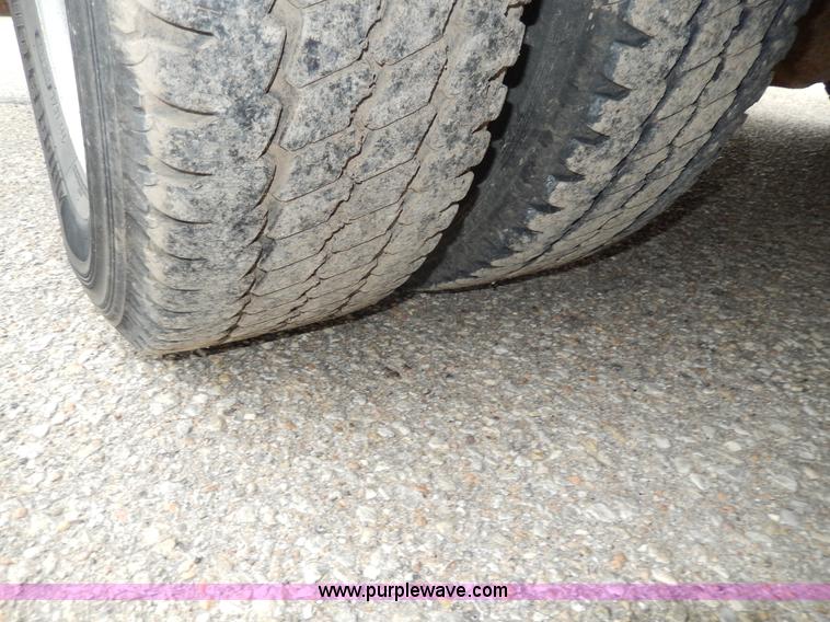 image for item D8118 1998 Ford Collins school bus