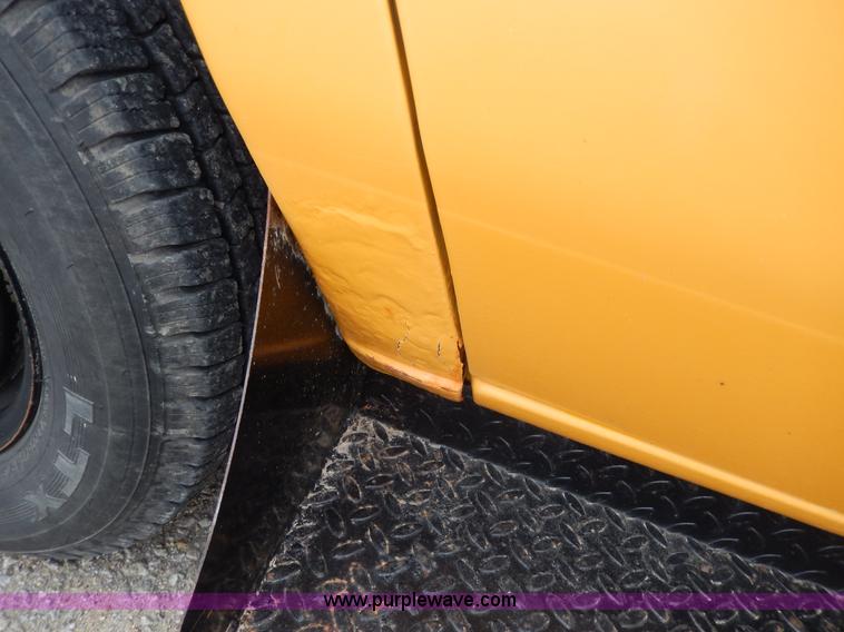 image for item D8118 1998 Ford Collins school bus
