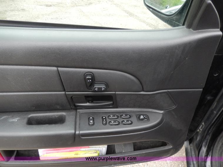 image for item D8137 2006 Ford Crown Victoria Police Interceptor