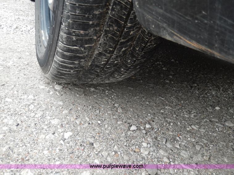 image for item D8137 2006 Ford Crown Victoria Police Interceptor