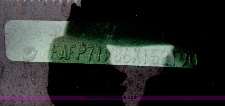 image for item D8137 2006 Ford Crown Victoria Police Interceptor