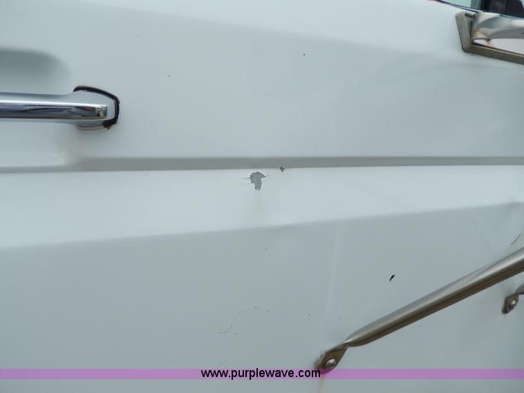 image for item D8138 1993 Ford F350 XL Crew Cab truck cab and chassis