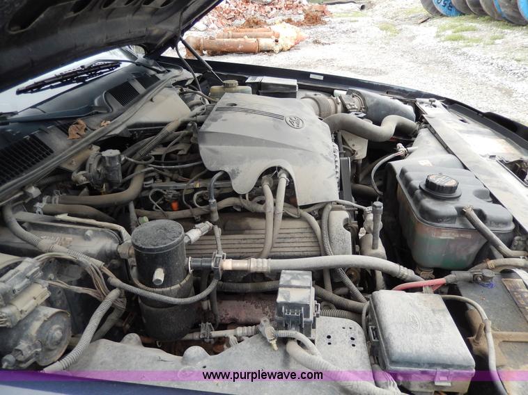 image for item D8139 2000 Ford Crown Victoria Police Interceptor