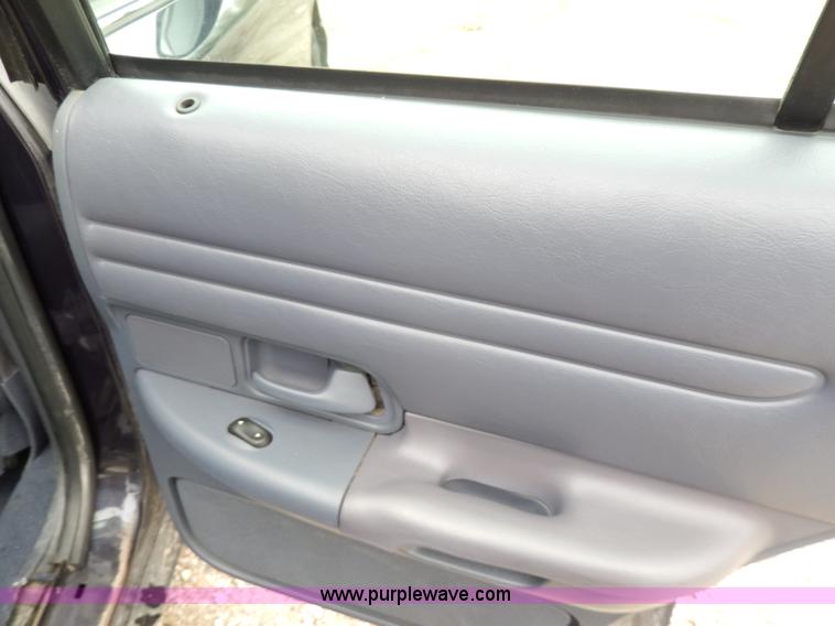 image for item D8139 2000 Ford Crown Victoria Police Interceptor