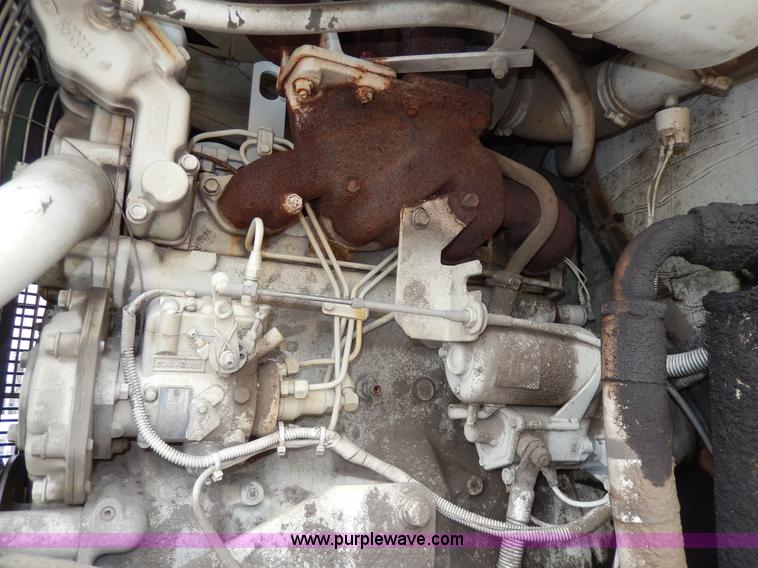 image for item D8140 1997 Elgin Pelican Series P sweeper