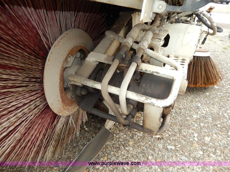 image for item D8140 1997 Elgin Pelican Series P sweeper