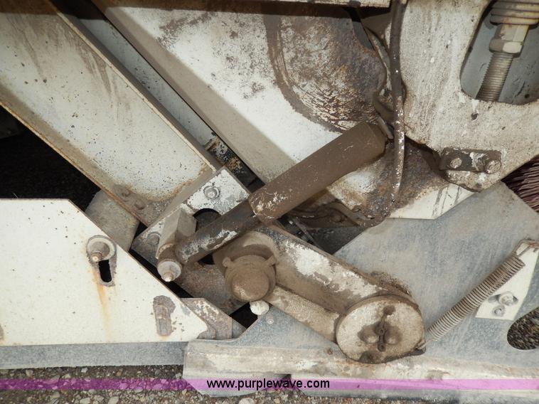 image for item D8140 1997 Elgin Pelican Series P sweeper