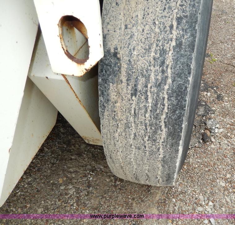 image for item D8140 1997 Elgin Pelican Series P sweeper