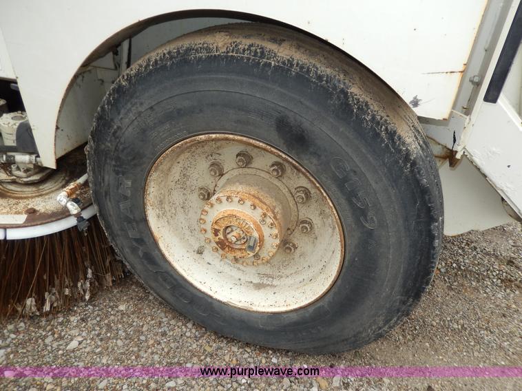 image for item D8140 1997 Elgin Pelican Series P sweeper