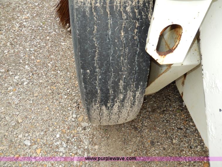 image for item D8140 1997 Elgin Pelican Series P sweeper