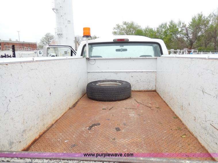 image for item D8141 1994 Ford F150 service truck