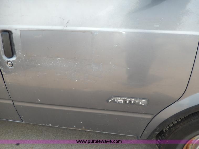 image for item D8147 1989 Chevrolet Astro van